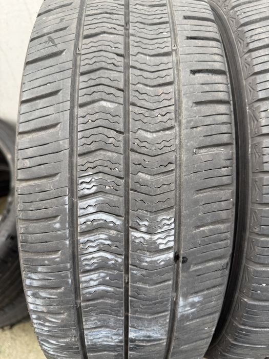 Всесезонни гуми 215/60/17C
