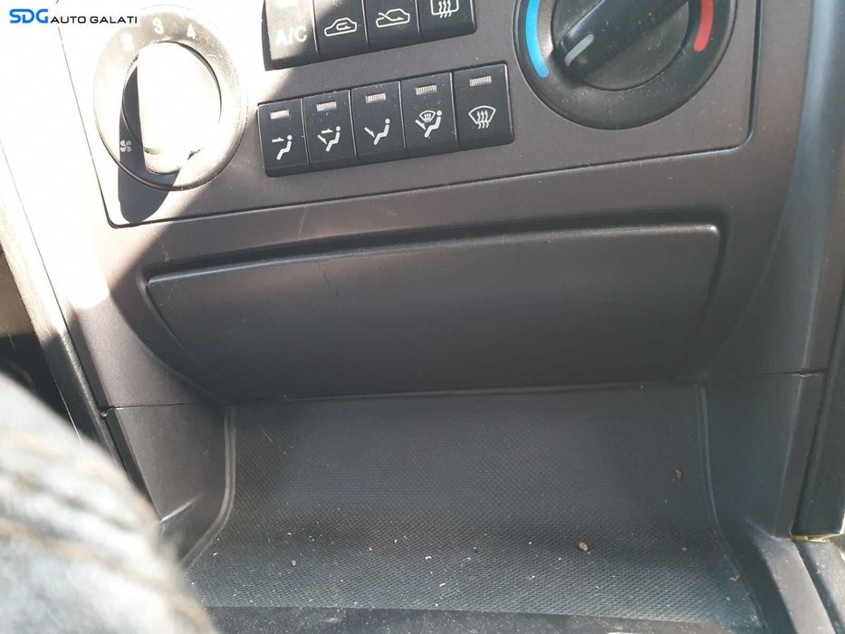 Scrumiera cu Bricheta Bord Hyundai Terracan 2001 - 2007 [C2793]