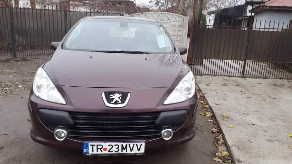 Peugeot 307.