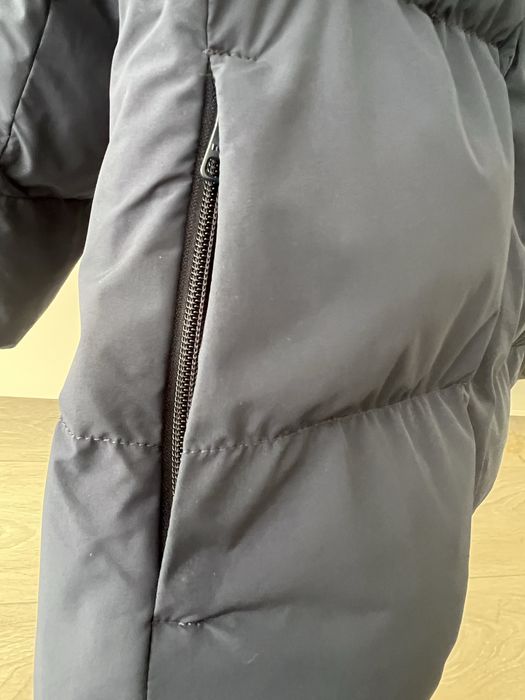 Продам пуховик reima