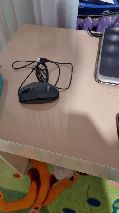 Продавам нови мишка за компютър