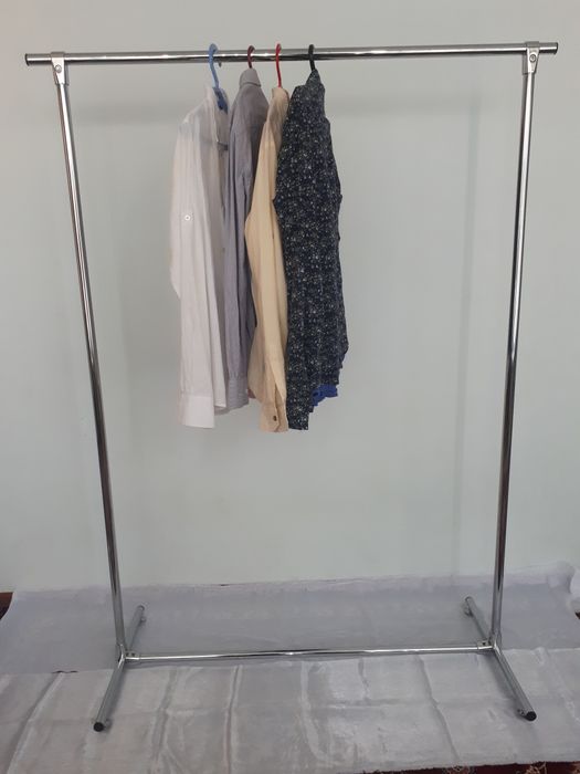 Вешалки для одежды гардеробные. Вешелка вешилка вишилка вшилка