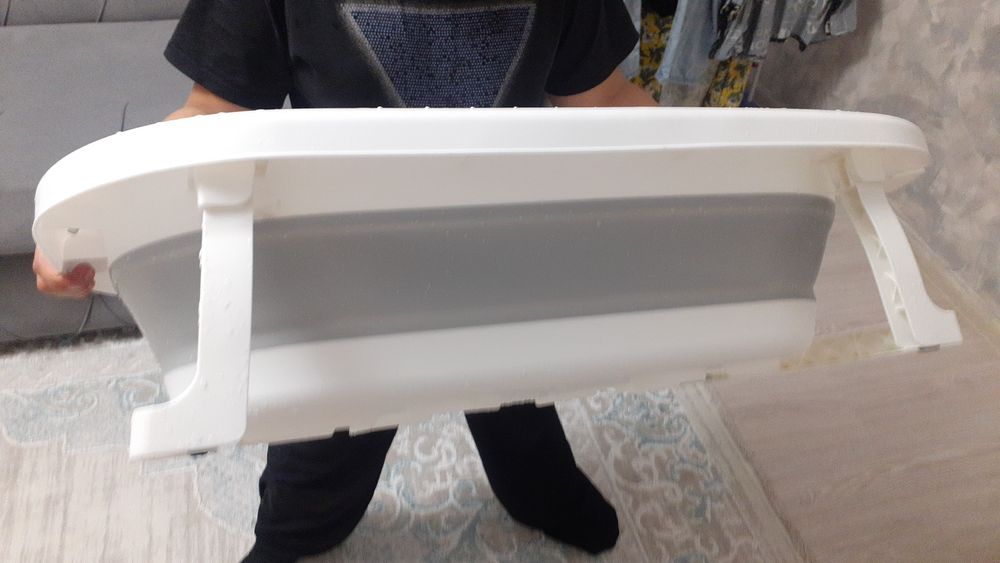 Детский шезлонг и ванночка