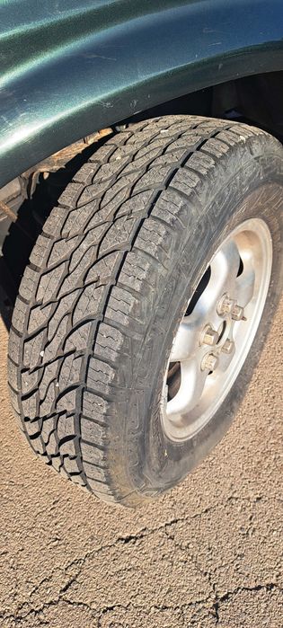 Гуми с джанти 235/70 R 16