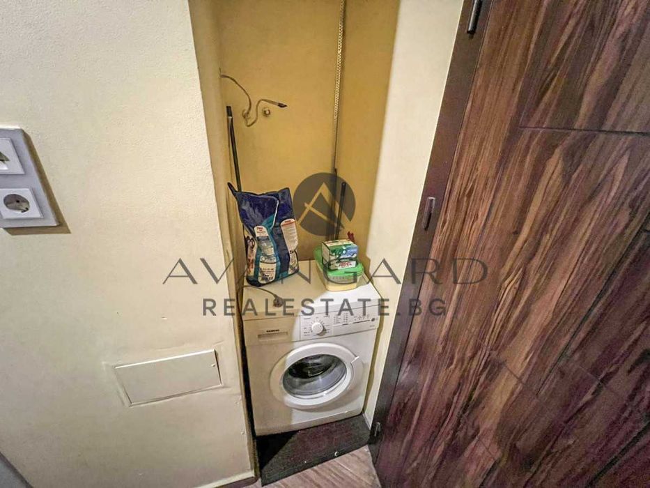 оф.24576 Тристаен обзаведен / МОЛ Пловдив