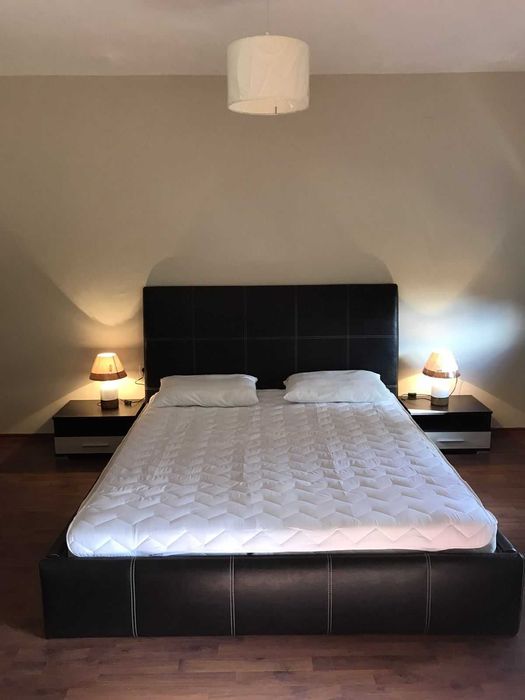 Тристаен апартамент във Въстанически