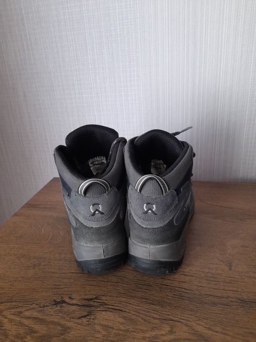 LOWA gore tex обувки 36 номер.