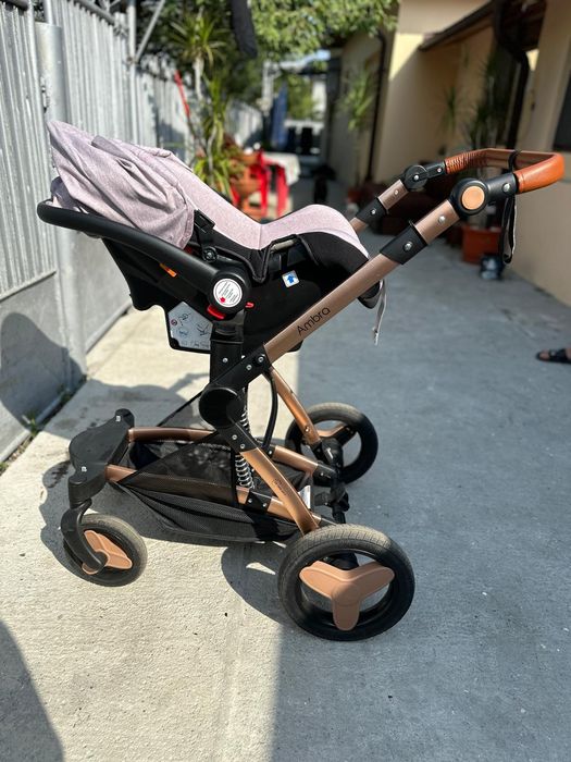 Vând cărucior 3 in 1 Coccolle Ambra Rose Gold