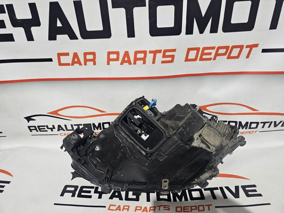 Far dreapta ils led Mercedes GLE W166 dupa 2015 cod A1669067602