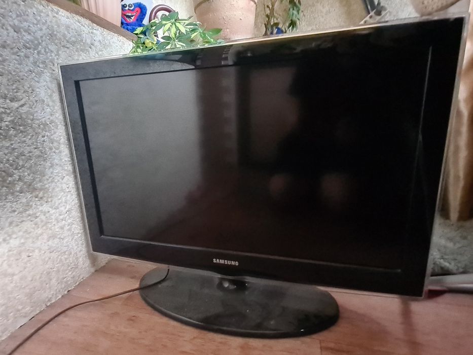 Телевизор самсунг