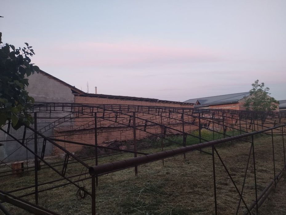 Пустой участок. Буш ер сотилади.