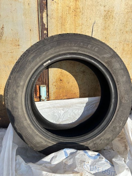 Продам комплект летней резины 215/55 R16