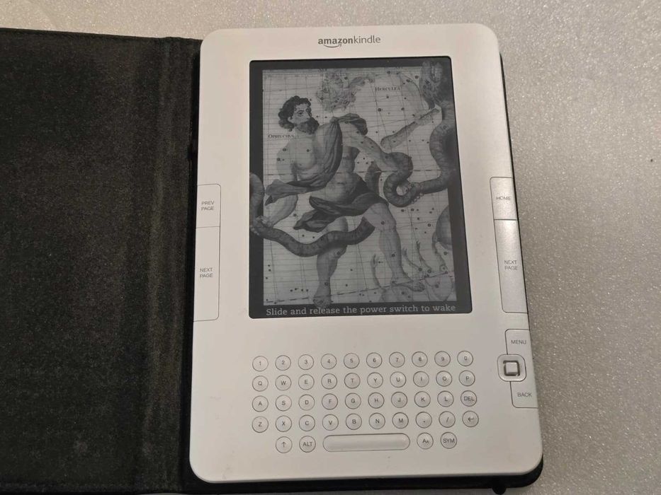 Ebook reader Amazon Kindle 2 D00701 - 6" E-Ink - 2GB - Tastatură QWERTY - Micro-USB