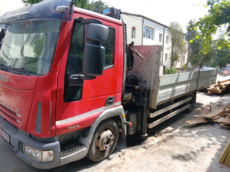 Iveco Eurocargo / macara hiab 4 tone la 11 m inaltime