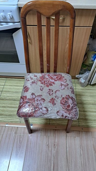 Продам стулья б/у