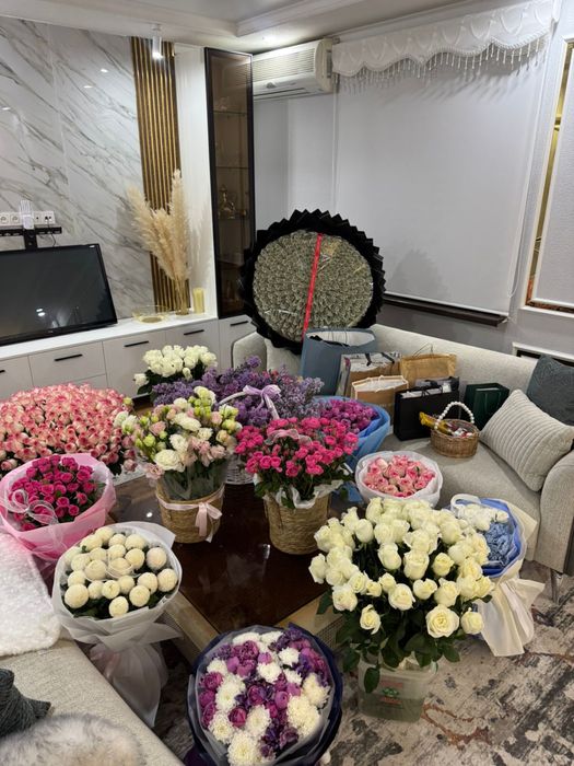 Букеты разные, срочно продам