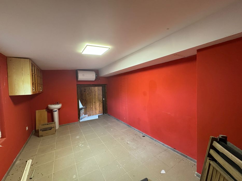 Продава се Къща в Търговище, Център - 100 кв.м за 628 €/кв.м - Снимка #8