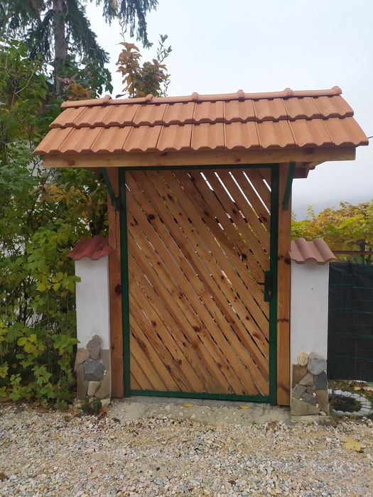 Метални и дървени врати