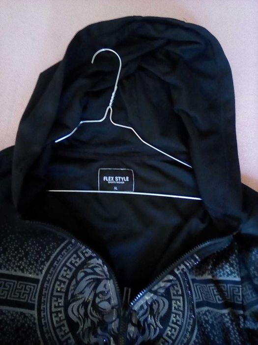 Jacheta cu fermoar gen bluza trening