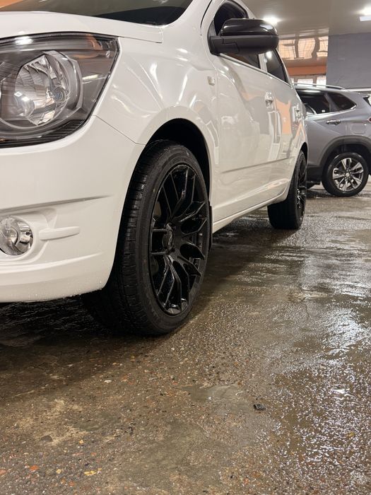 Diska R18, 4x100 Cobalt Onix Nexia 3 larga bemalol tushadi