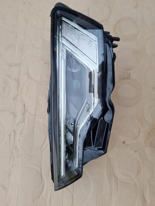 Far stanga Audi A6 C8 Europa