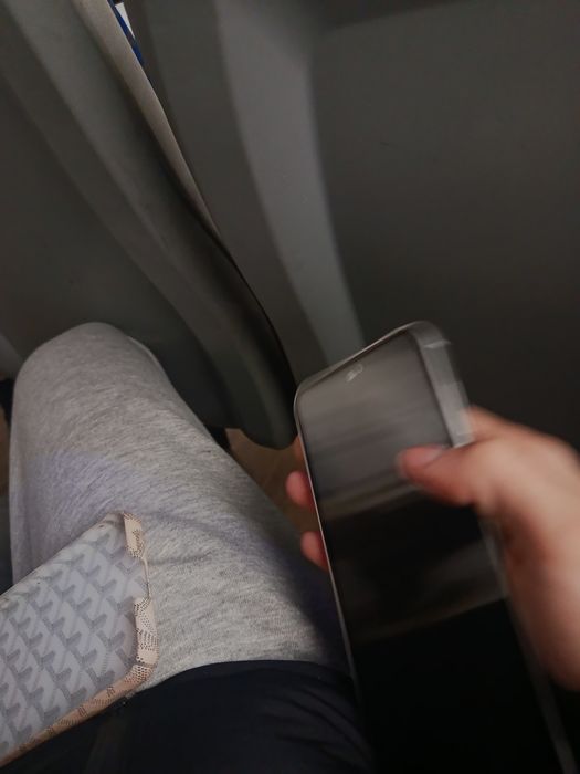 Продам Samsung s23fe почти в идеале