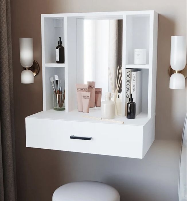 Туалетный столик