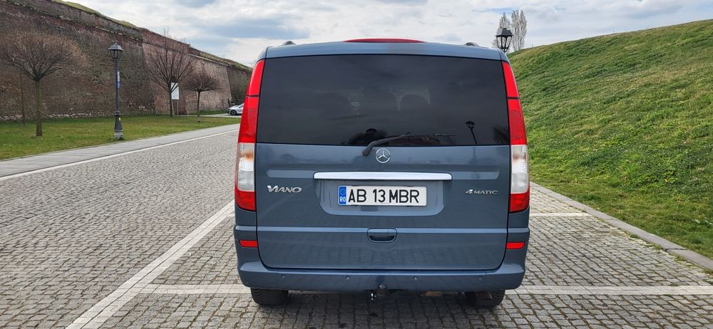Mercedes-benz  Viano 4X4,131000 km,7 locuri,automat,impecabila