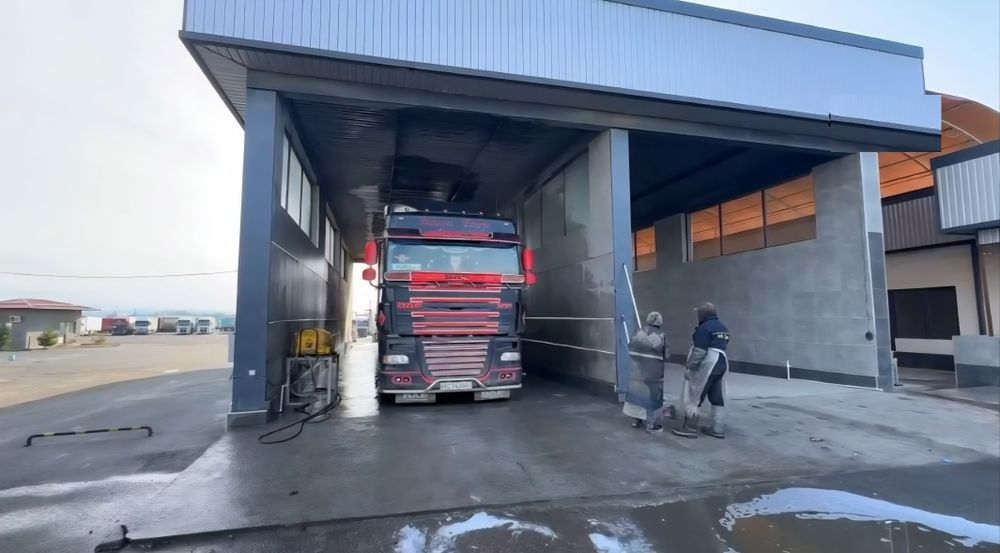 Продаётся действуешая авто база в Бектемирском районе!!!