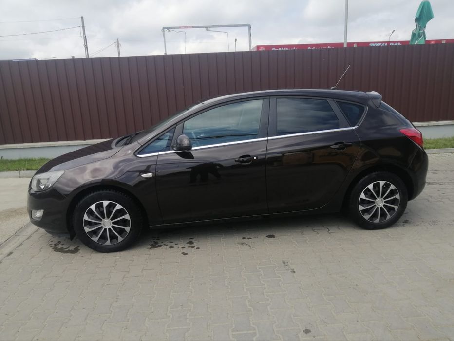 Opel Astra J 2012 de vânzare