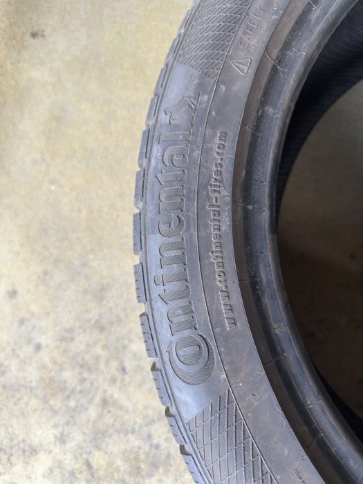 Зимна гума continental 245/45/18