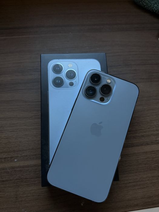 iPhone 13 Pro Sierra Blue