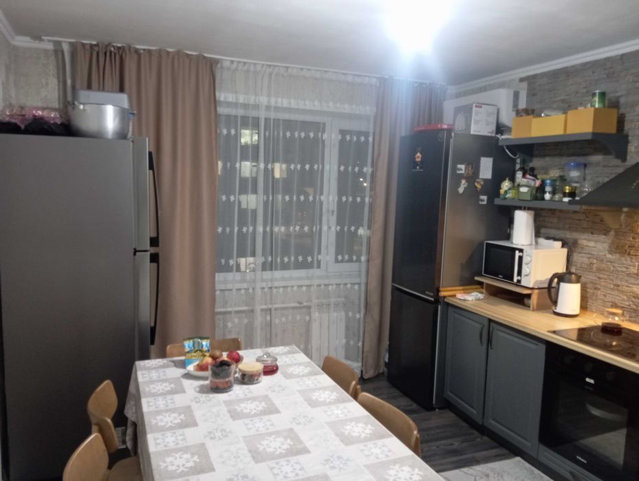 Продам 3-х комнатную на КШТ