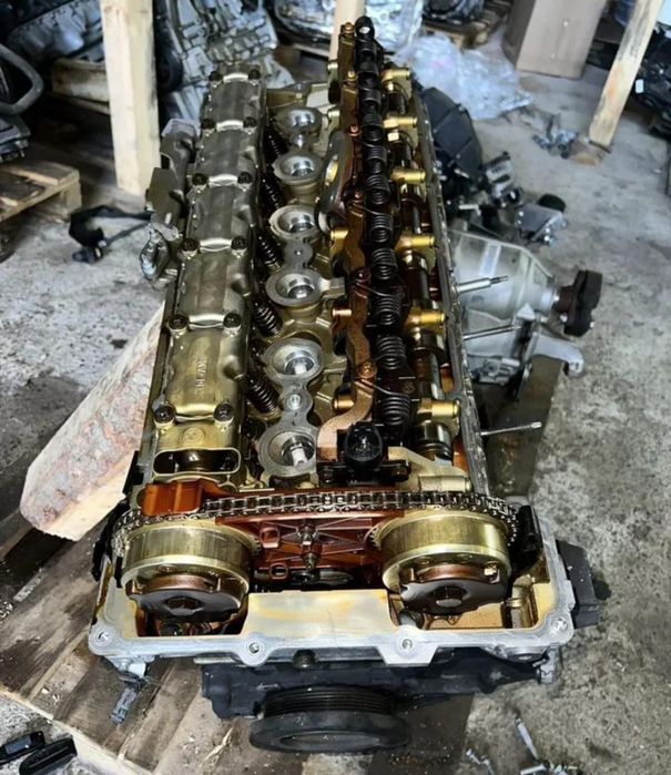 Двигатель на BMW (бмв)