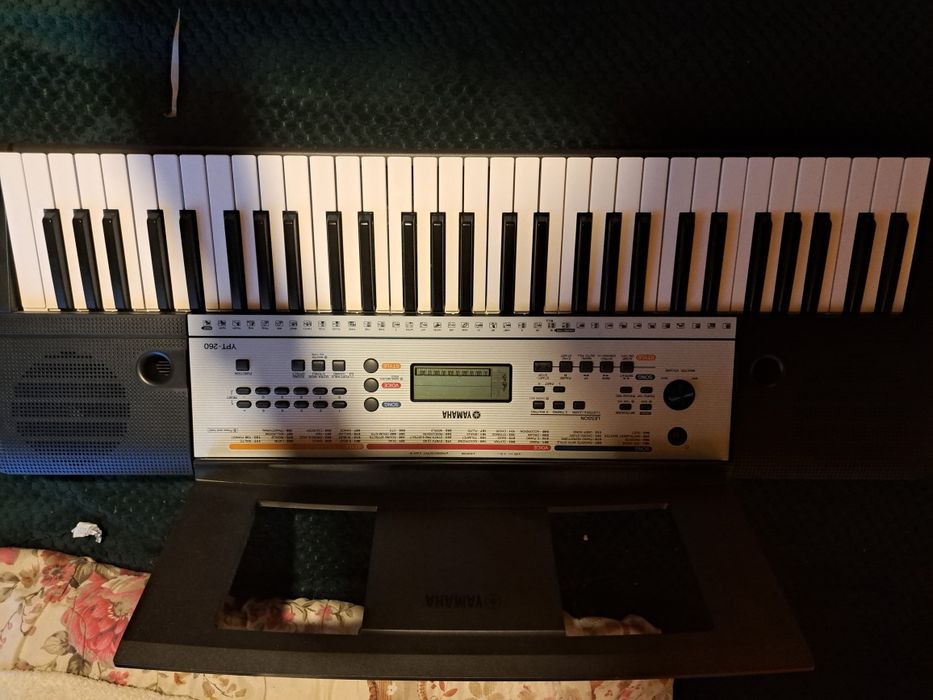Синтезатор  YAMAHA YPT-260