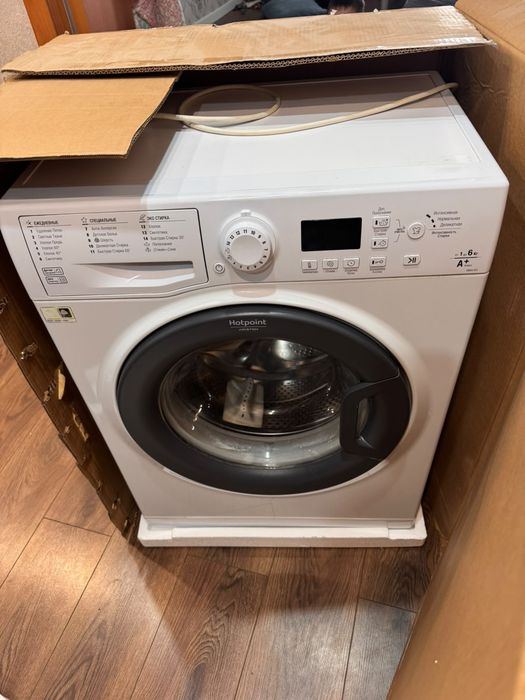 Стиральная машина HotPoint-Ariston продам