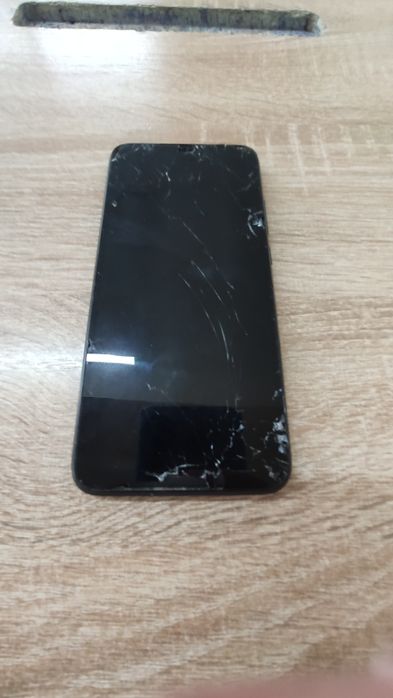 Продам редми нот 9 на запчасти