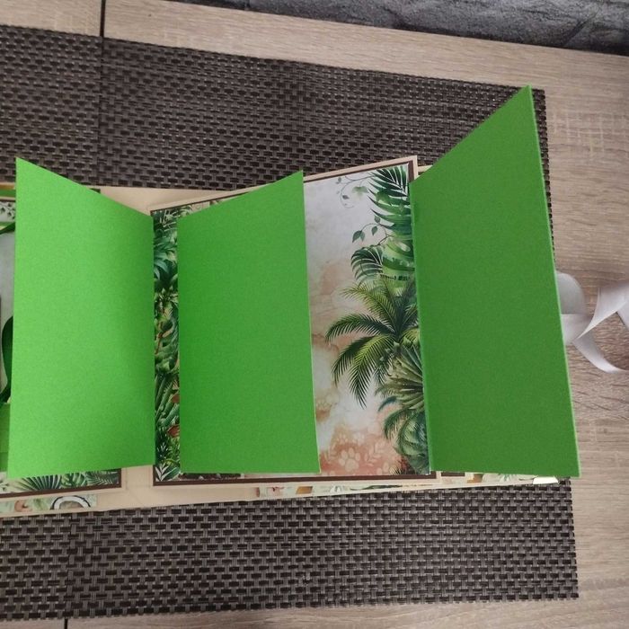 Детски албум за снимки и спомени