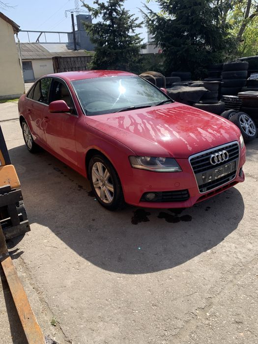 Aripa stanga  Audi a4 b8 2009