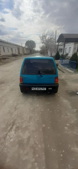 Salom moshina sotiladi xolati zo'r yili 2000 kelishamiz