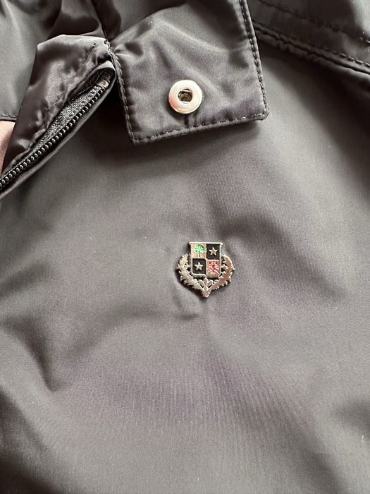 Мъжко,черно яке Loro Piana с метално лого и ципове на джобовете