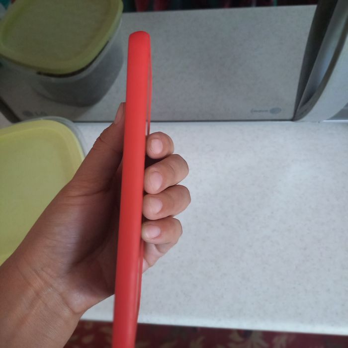 Срочно Продам телефон сломан экран!