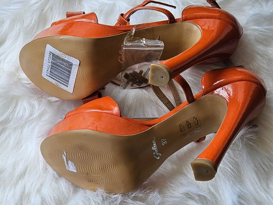 Sandale cu toc inalt si platforma din piele Guban marimea 37