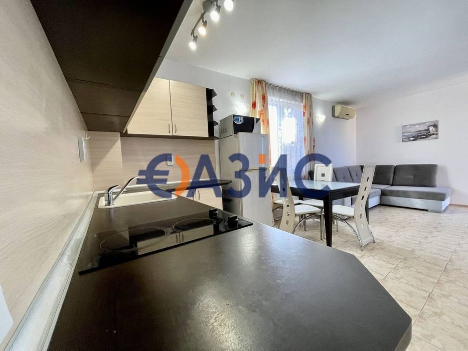 Продава се Тристаен апартамент в Свети Влас - 92 кв.м за 776 €/кв.м - Снимка #11