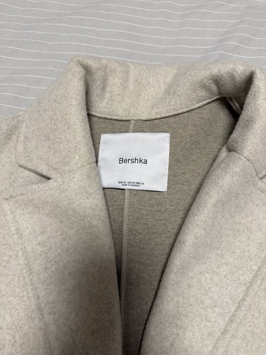 Дамско палто Bershka