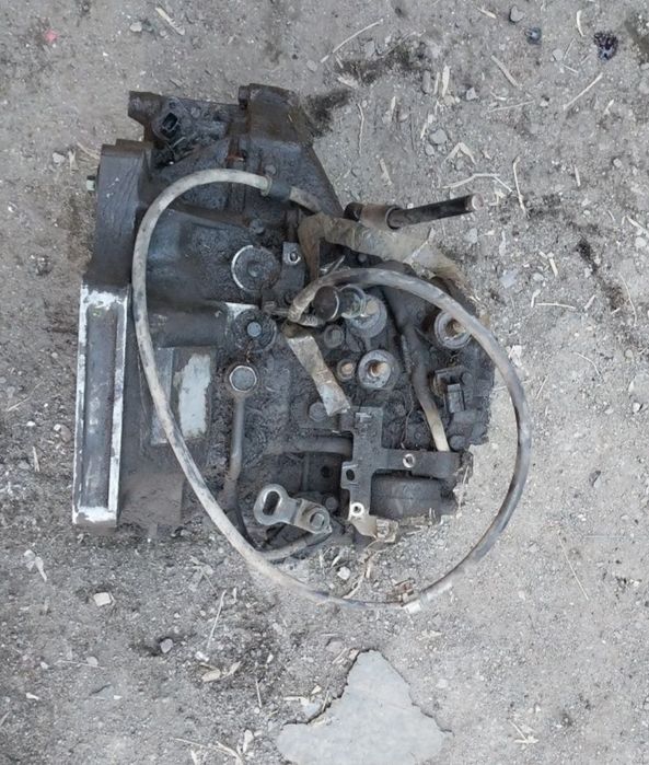 Двигатель, коробка АКПП на Mazda 323 ba кузов.