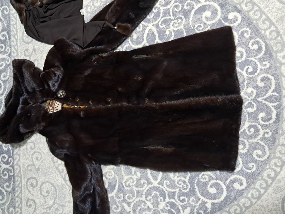 Норковая шуба с капюшоном