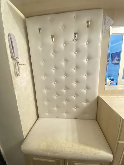 Шкаф для прихожей б/у