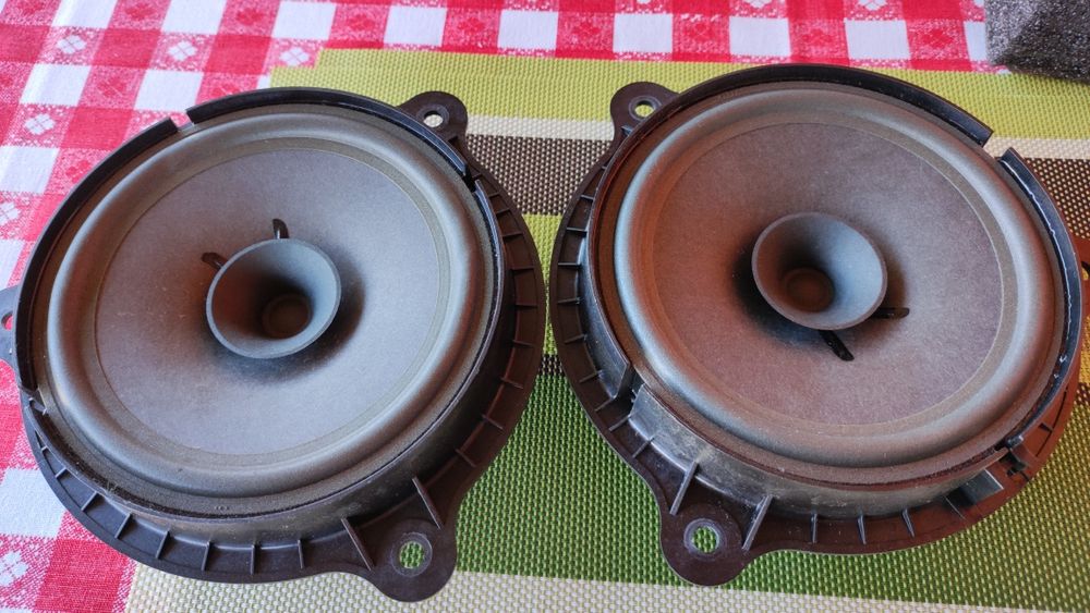 Difuzoare auto Nssan