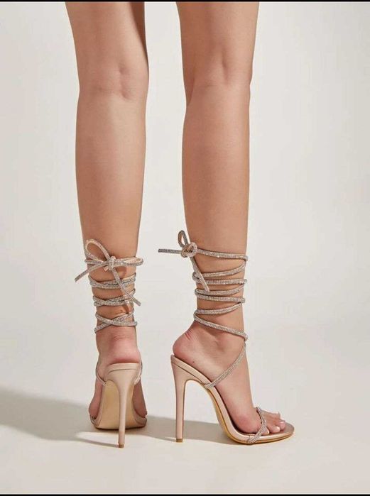 Сандали на висок ток, цвят шампанско